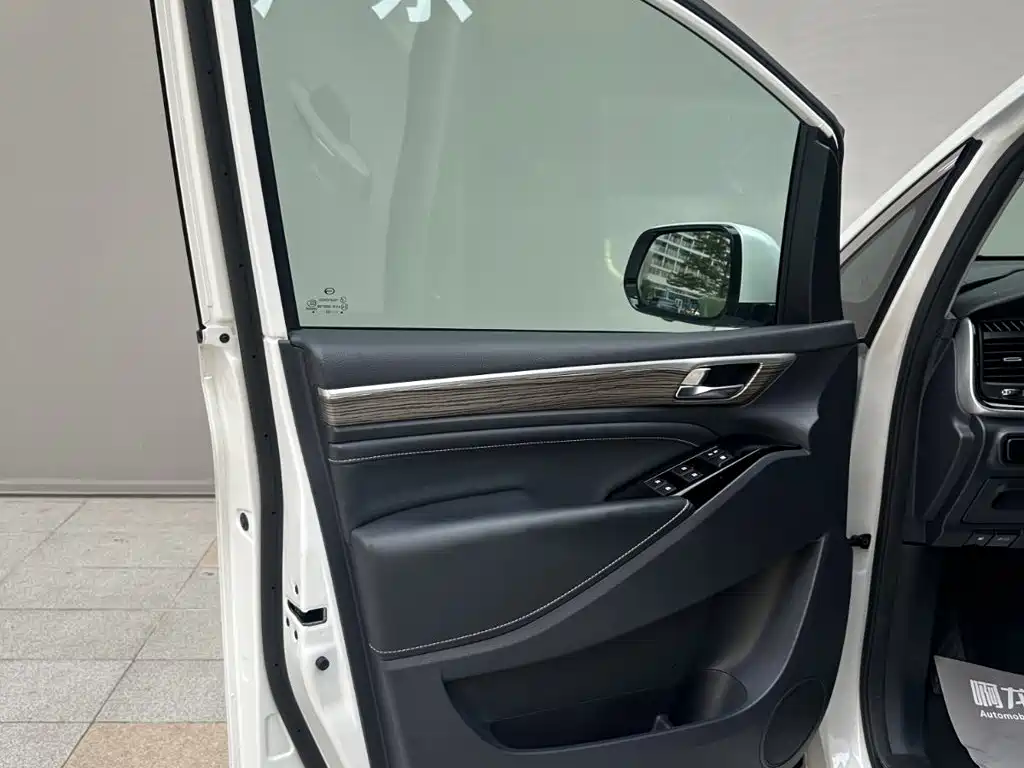 GAC Motor Trumpchi M8 — фото 13