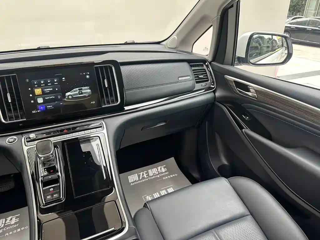 GAC Motor Trumpchi M8 — фото 14