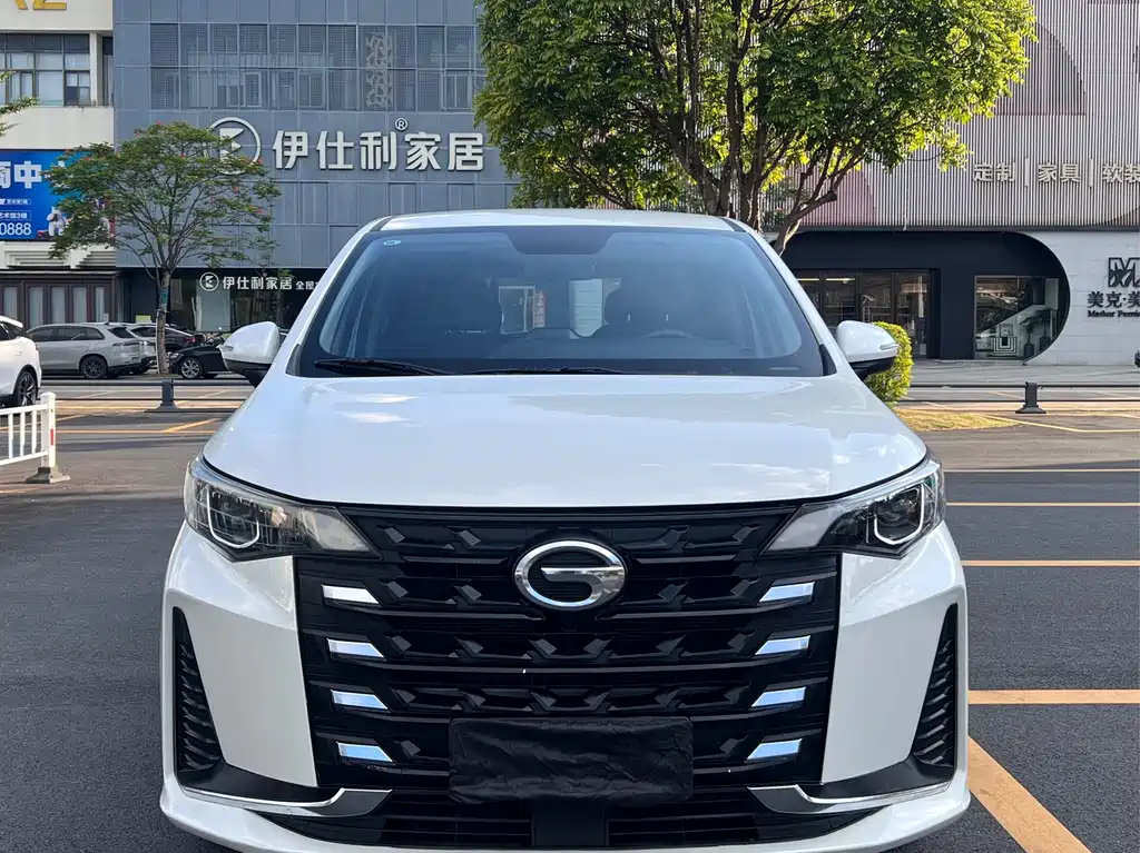 GAC Motor Trumpchi M6 — фото 2