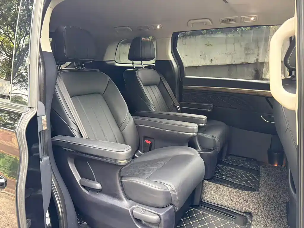 GAC Motor Trumpchi M8 — фото 15