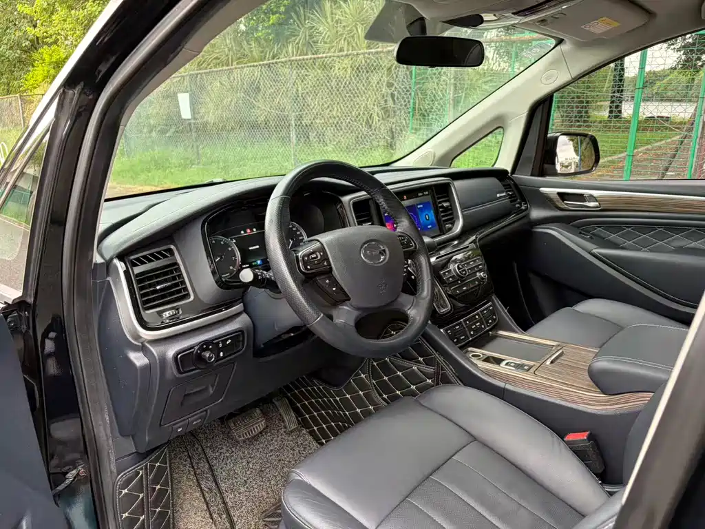 GAC Motor Trumpchi M8 — фото 10