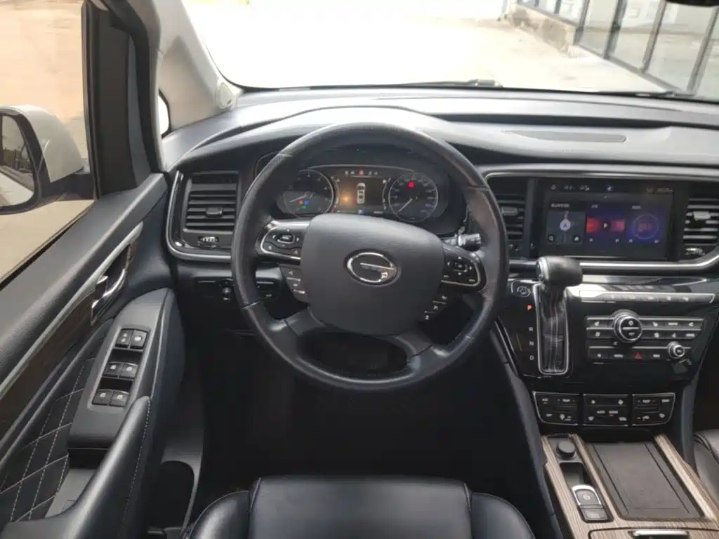 GAC Motor Trumpchi M8 — фото 11