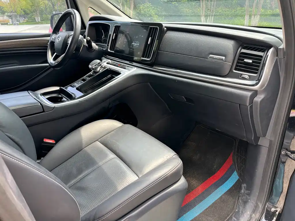 GAC Motor Trumpchi M8 — фото 10