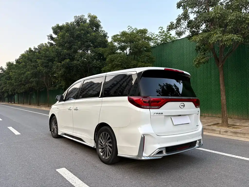 GAC Motor Trumpchi M8 — фото 9