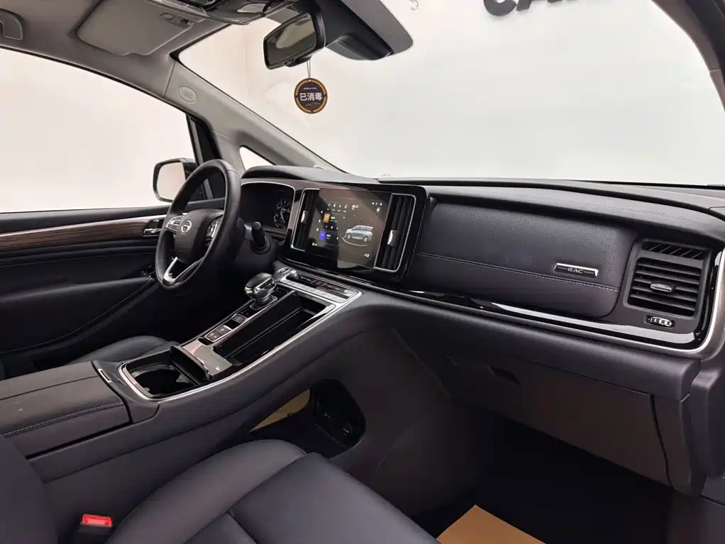 GAC Motor Trumpchi M8 — фото 11