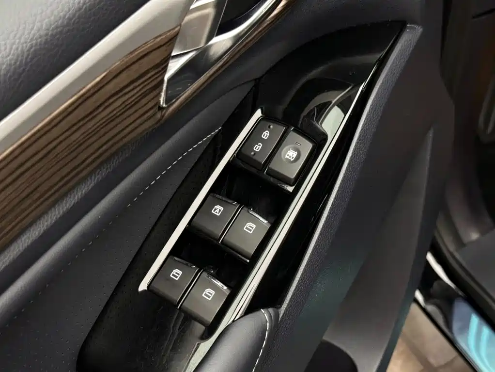 GAC Motor Trumpchi M8 — фото 15