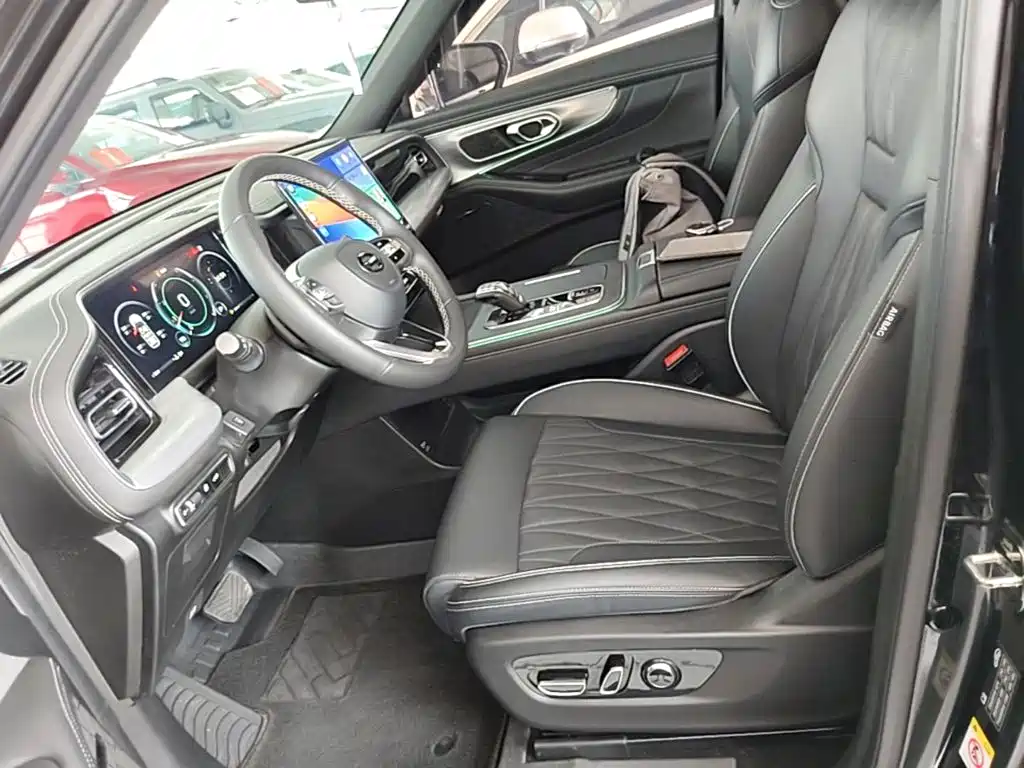 GAC Motor Trumpchi GS8 — фото 11