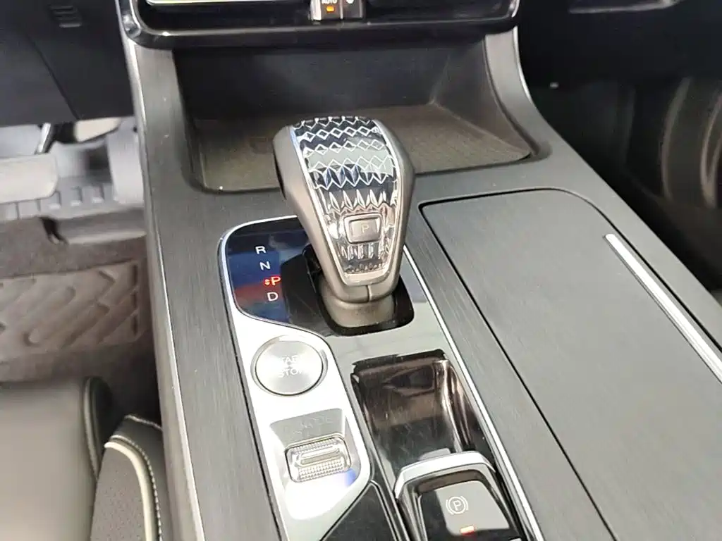 GAC Motor Trumpchi GS8 — фото 10