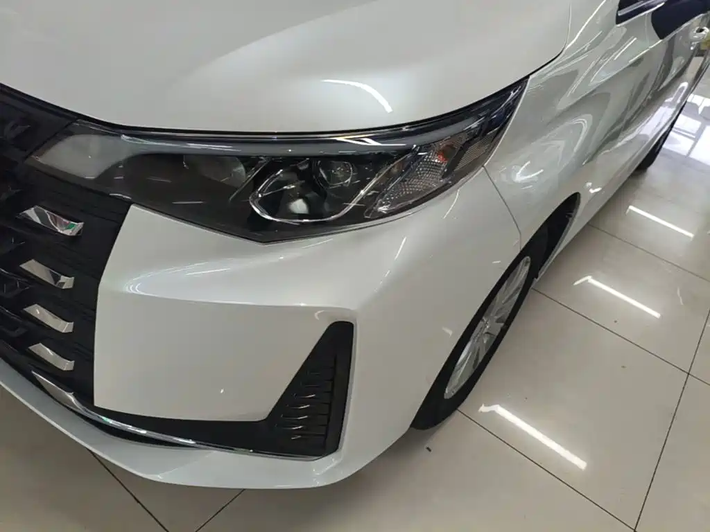 GAC Motor Trumpchi M6 — фото 24