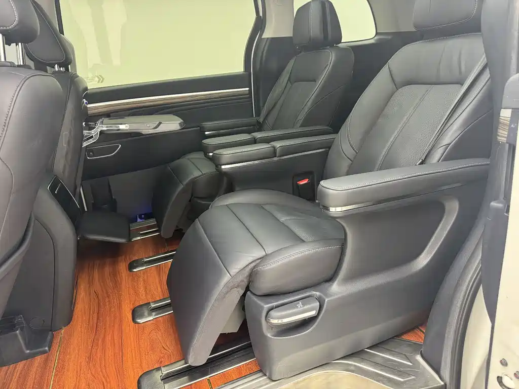 GAC Motor Trumpchi M8 — фото 6