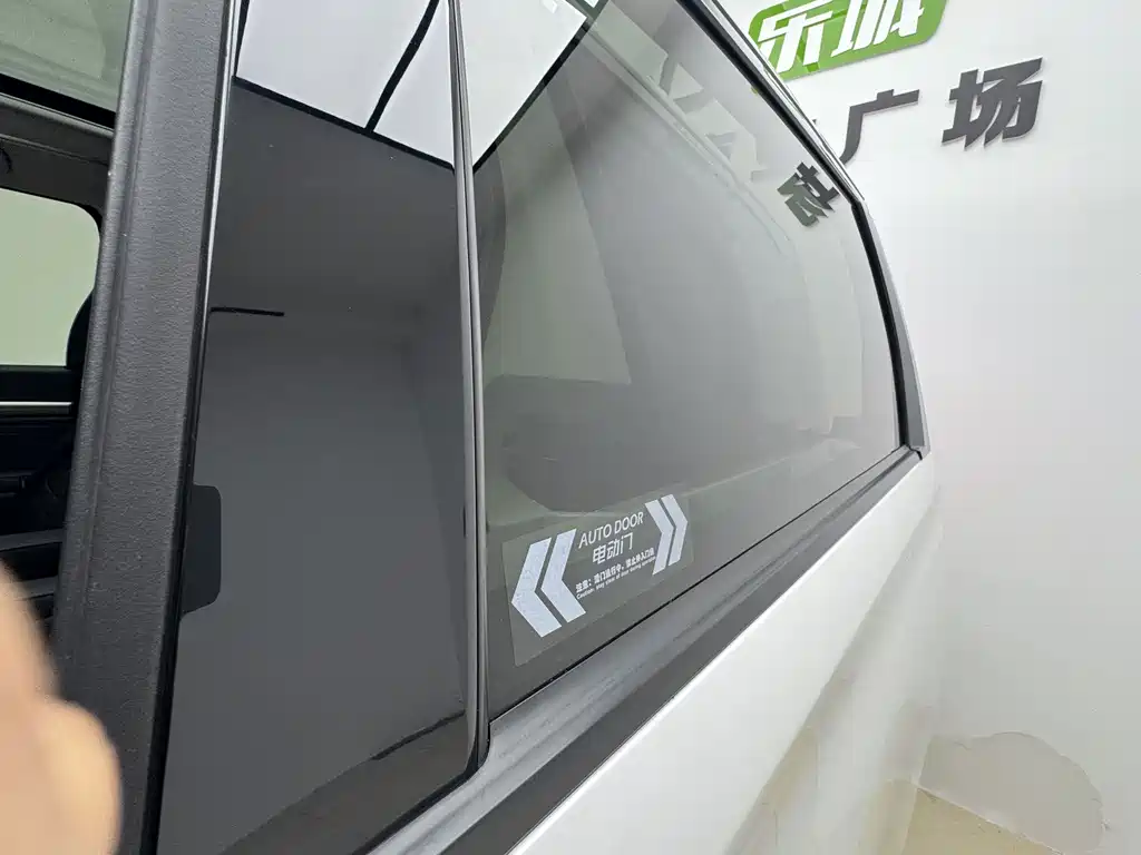 GAC Motor Trumpchi M8 — фото 7