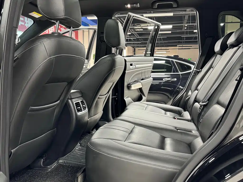 GAC Motor Trumpchi GS8 — фото 19