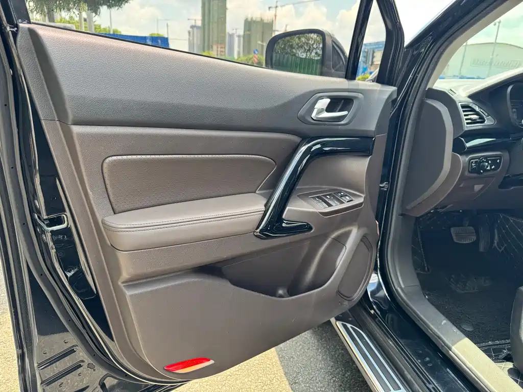 GAC Motor GS4 Hybrid — фото 13