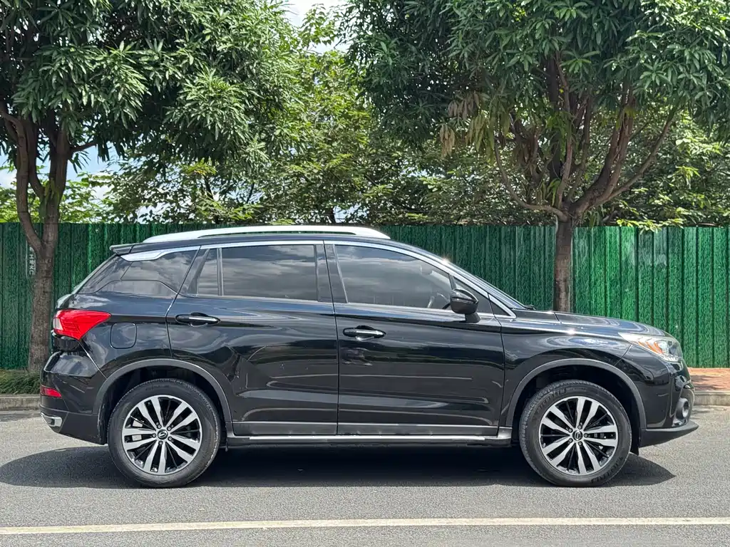 GAC Motor GS4 Hybrid — фото 4