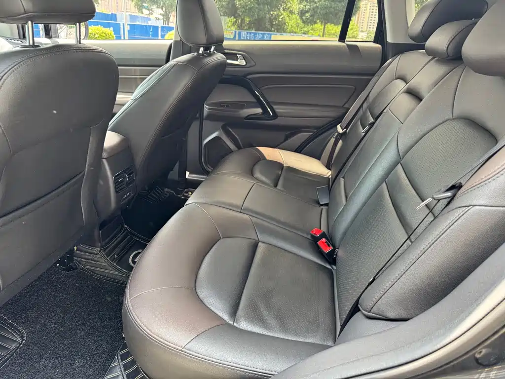 GAC Motor GS4 Hybrid — фото 9