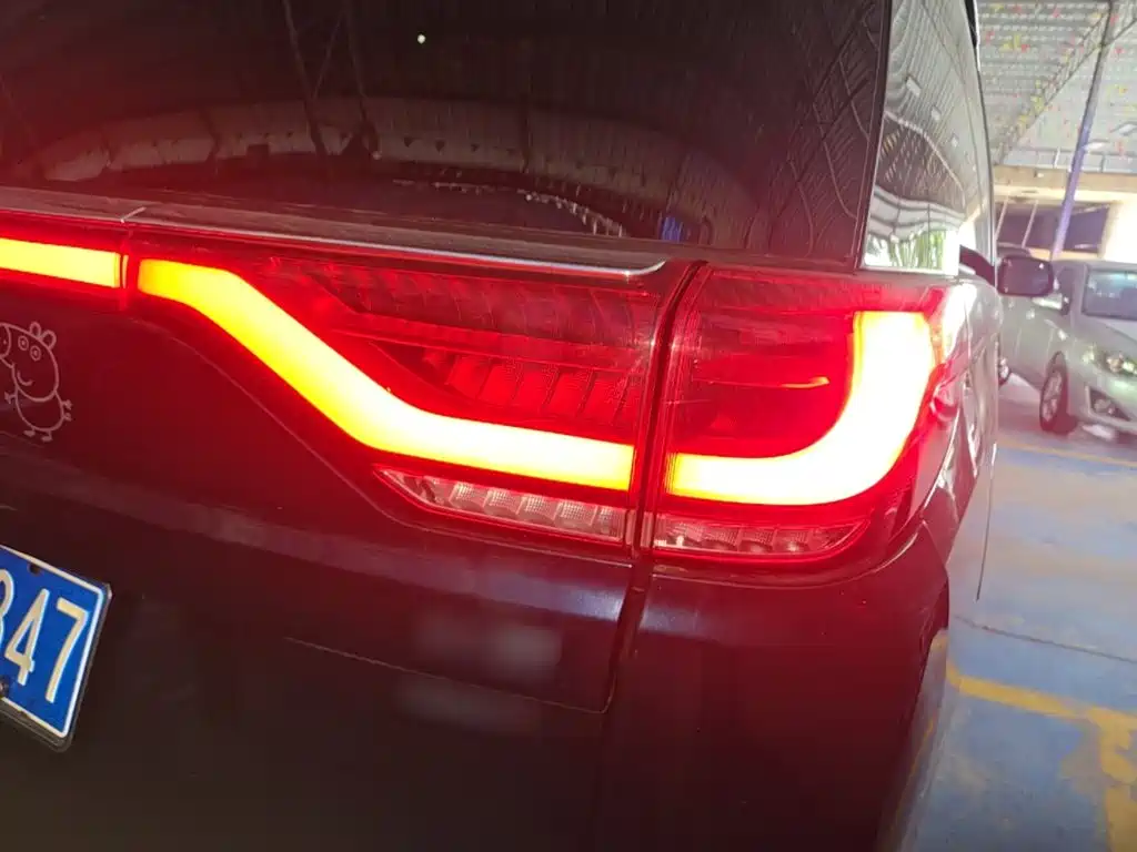 GAC Motor Trumpchi M8 — фото 8