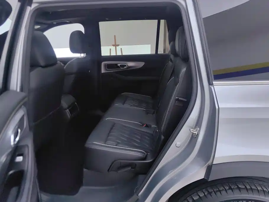 GAC Motor Trumpchi GS8 — фото 11