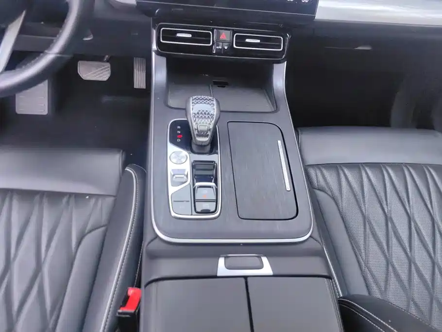 GAC Motor Trumpchi GS8 — фото 16