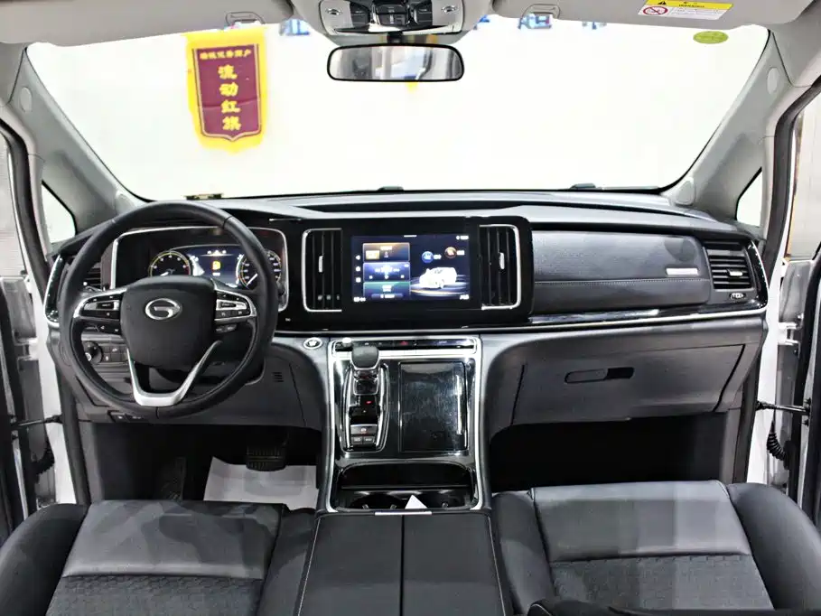 GAC Motor Trumpchi M8 — фото 11