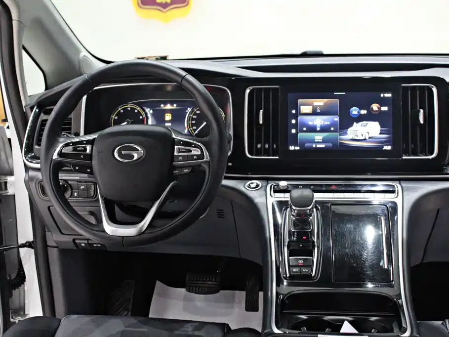 GAC Motor Trumpchi M8 — фото 10