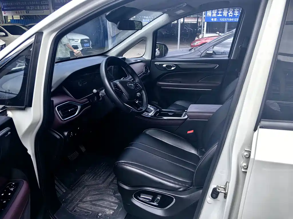GAC Motor Trumpchi M6 — фото 4