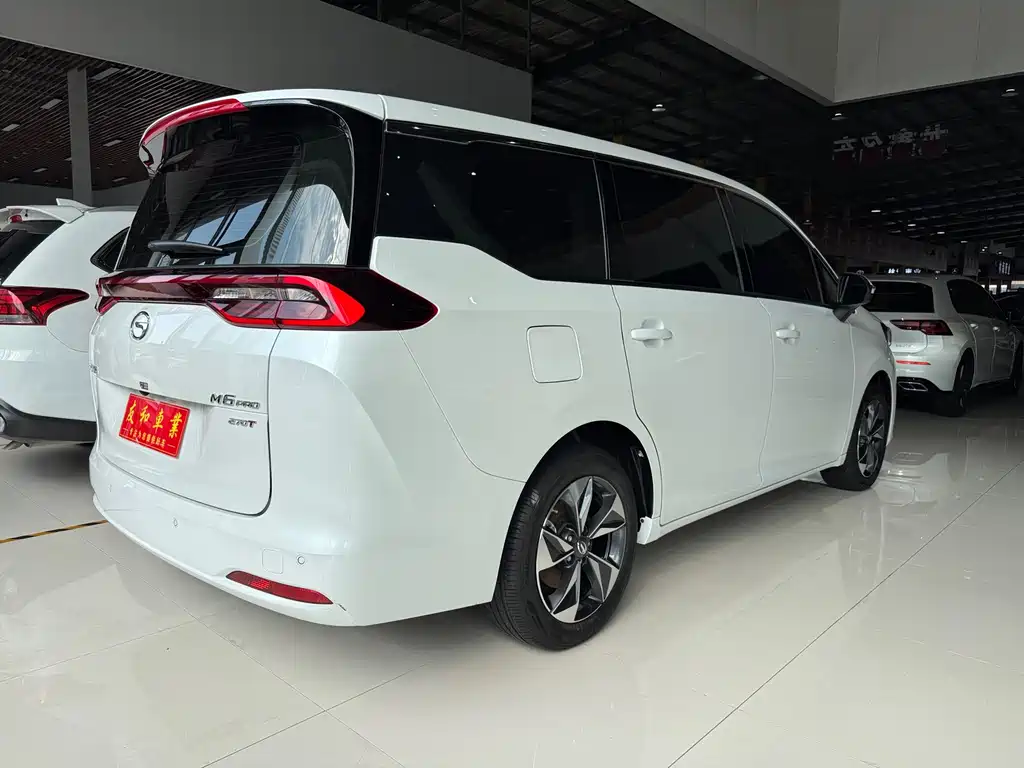 GAC Motor Trumpchi M6 — фото 11