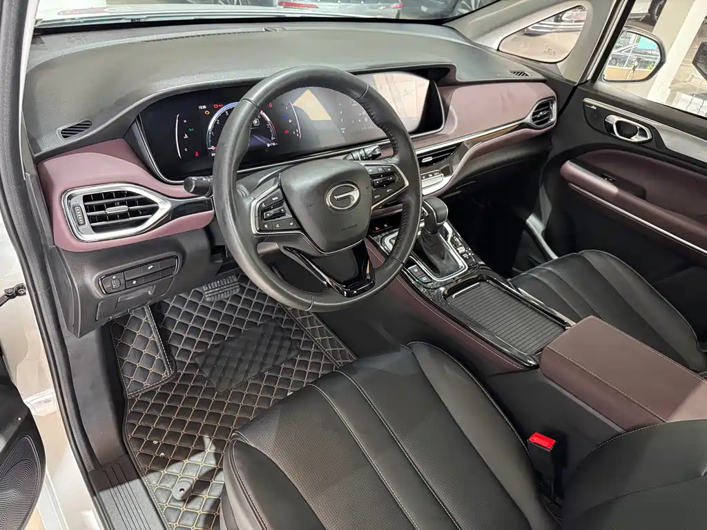 GAC Motor Trumpchi M6 — фото 4