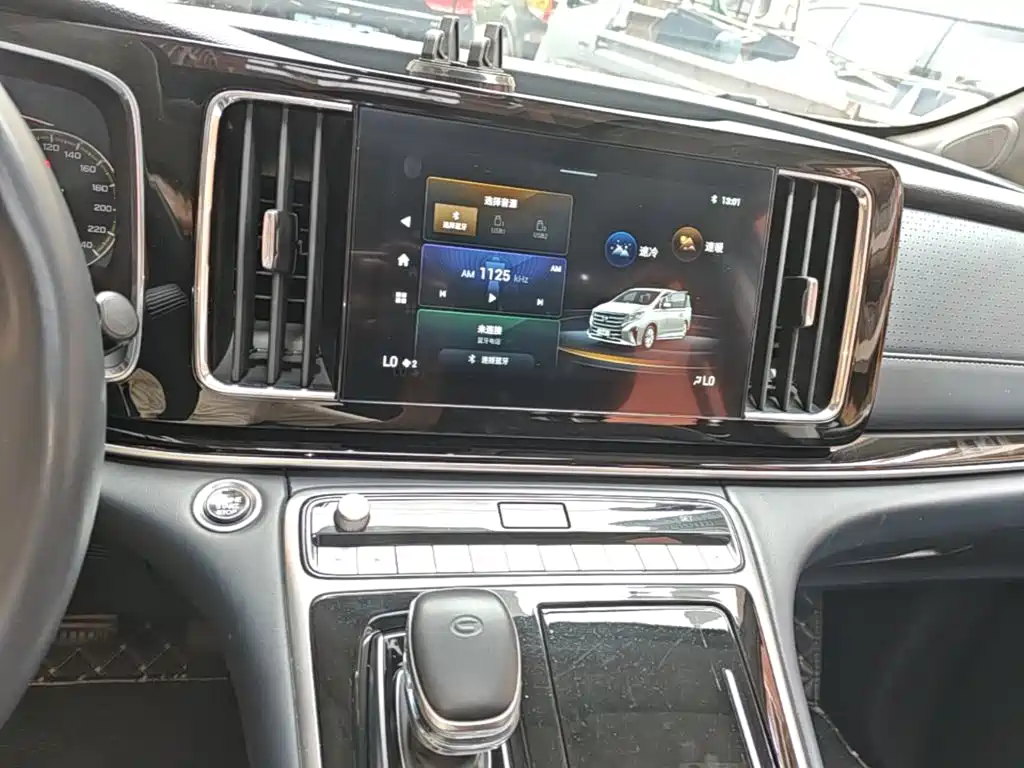 GAC Motor Trumpchi M8 — фото 13