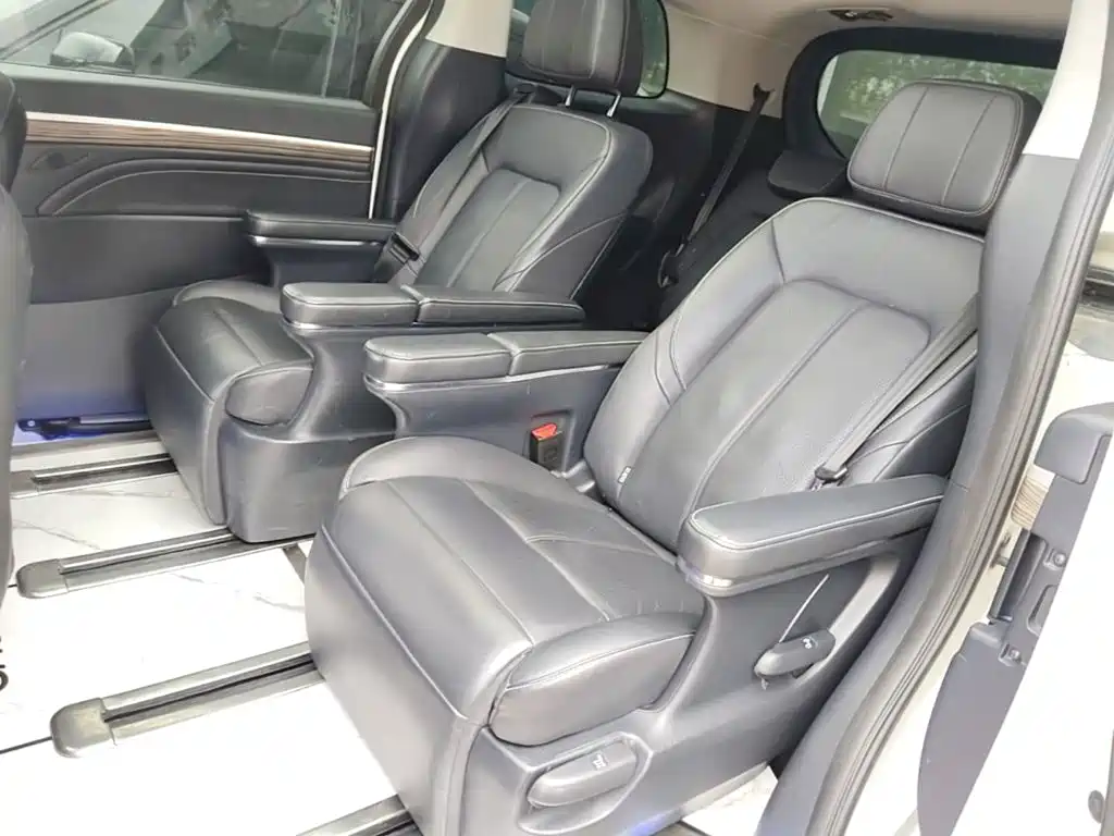 GAC Motor Trumpchi M8 — фото 17