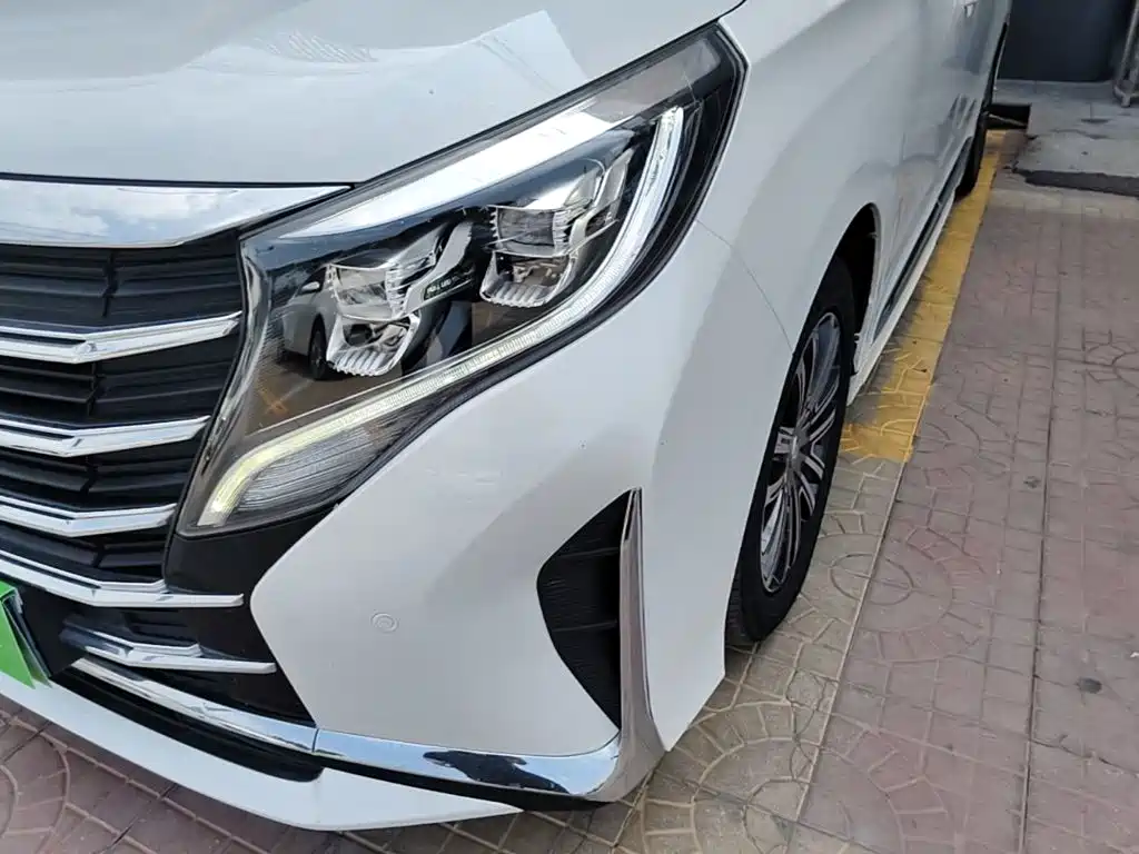 GAC Motor Trumpchi M8 — фото 24