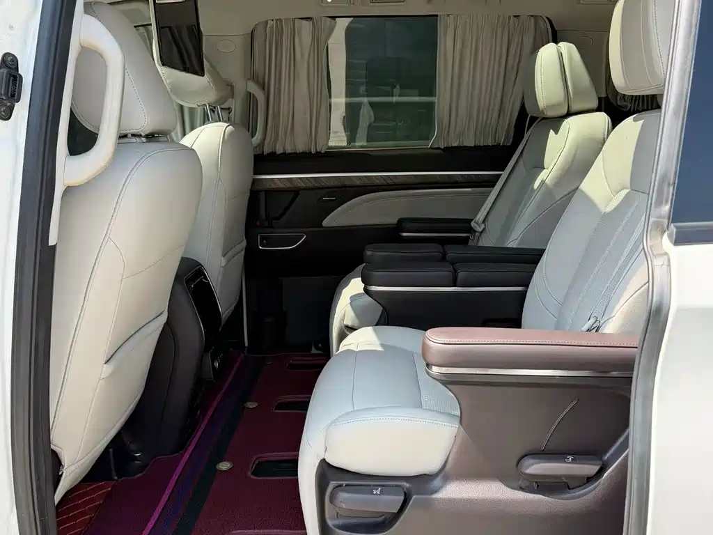 GAC Motor Trumpchi M8 — фото 6