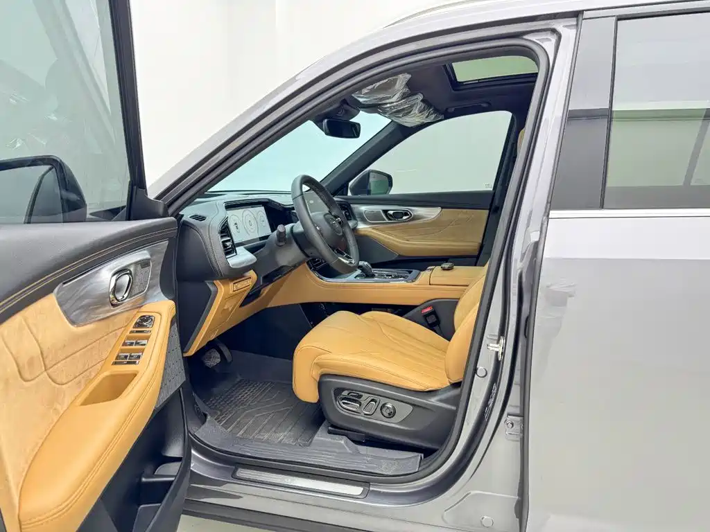 GAC Motor Trumpchi ES9 — фото 11