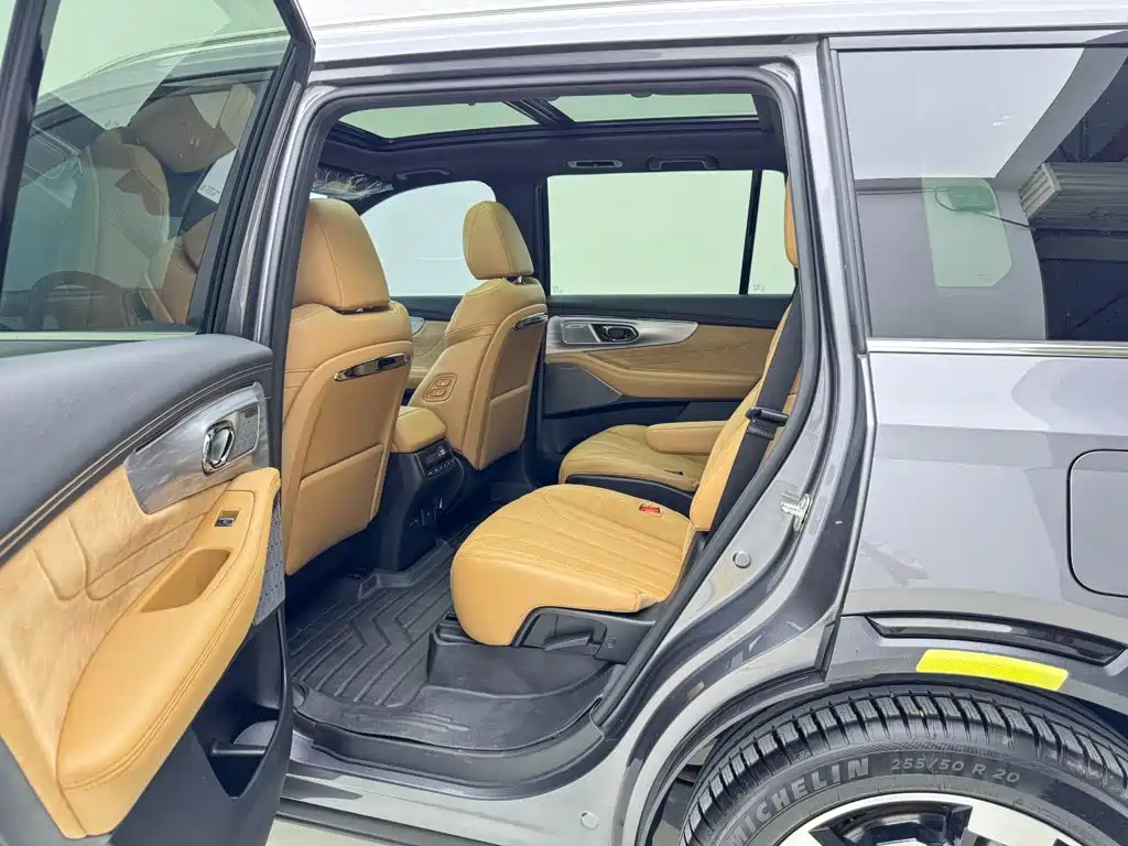 GAC Motor Trumpchi ES9 — фото 14