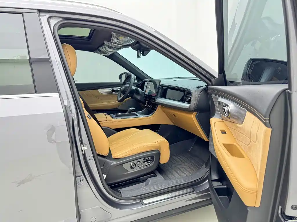 GAC Motor Trumpchi ES9 — фото 21
