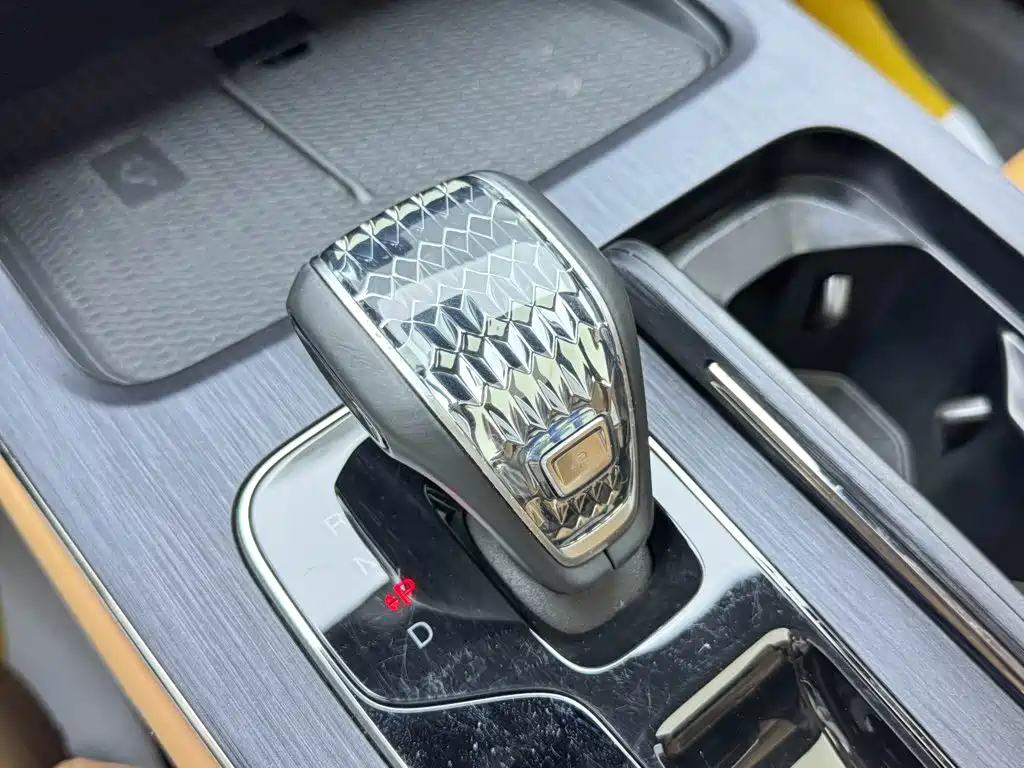 GAC Motor Trumpchi ES9 — фото 27
