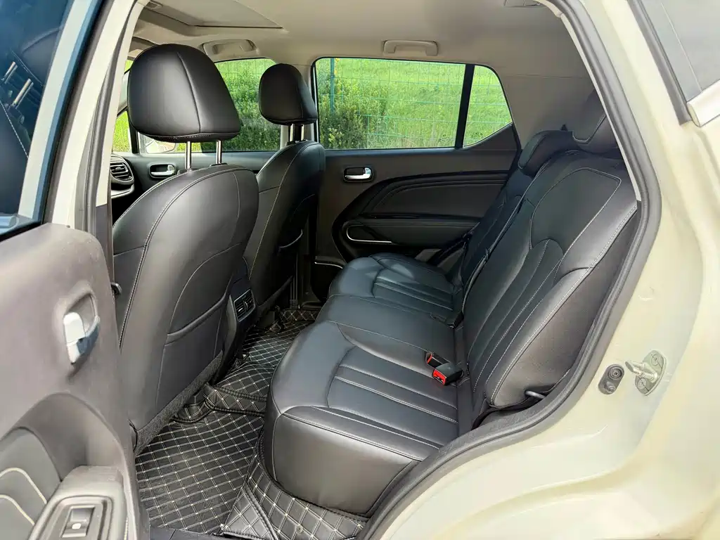 GAC Motor Trumpchi GS3 — фото 11