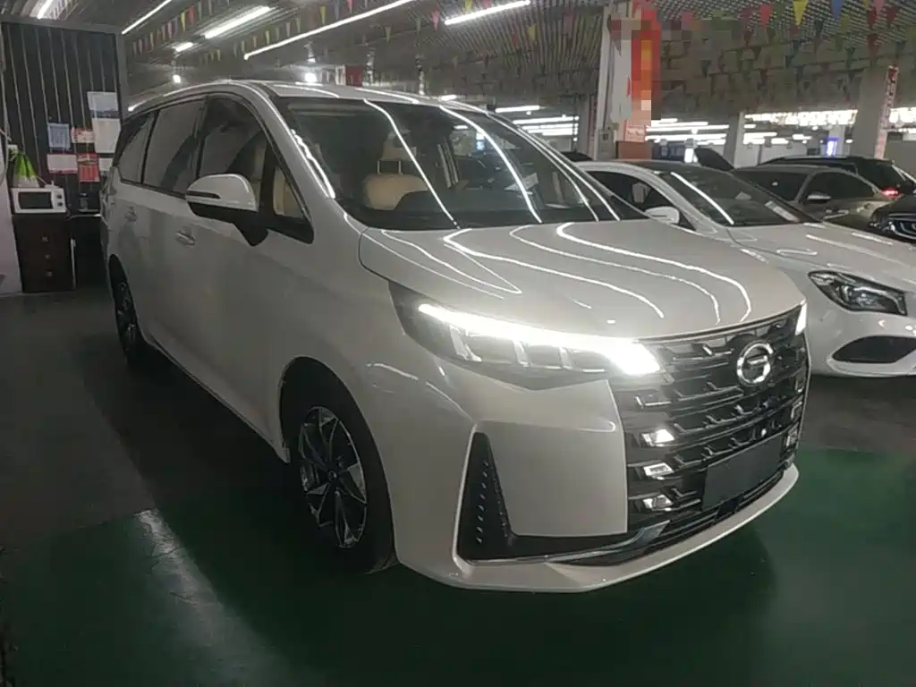 GAC Motor Trumpchi M6 — фото 4