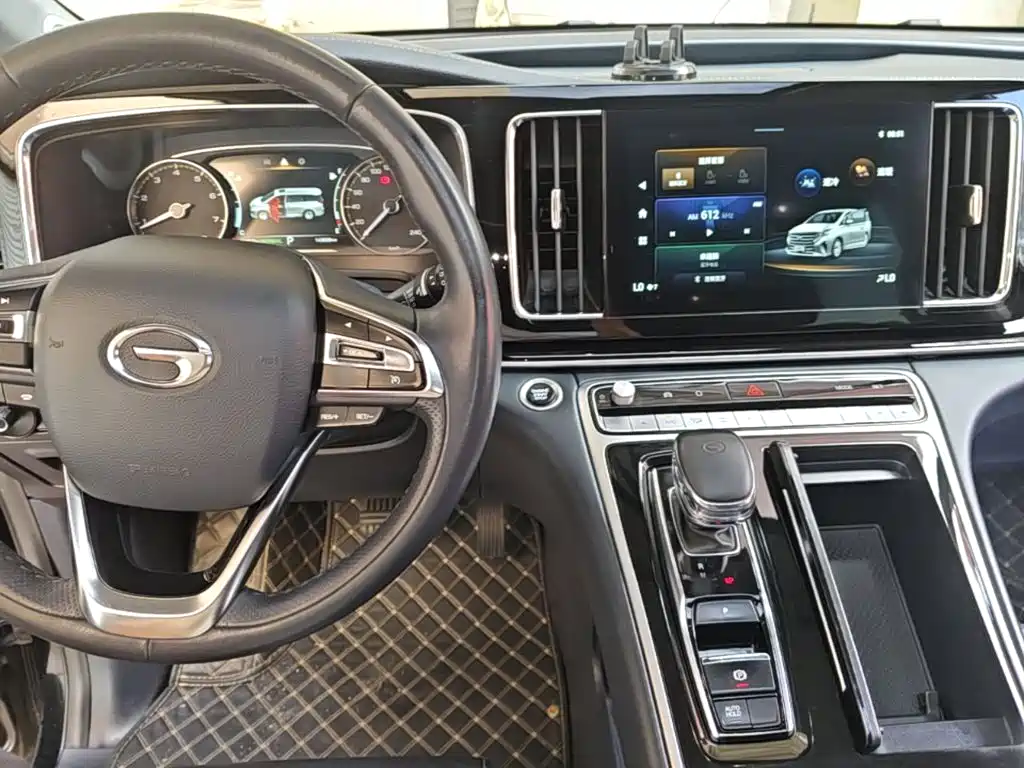 GAC Motor Trumpchi M8 — фото 10
