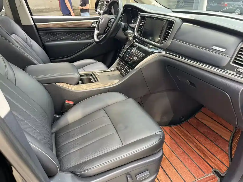 GAC Motor Trumpchi M8 — фото 11