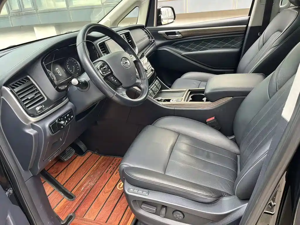 GAC Motor Trumpchi M8 — фото 14
