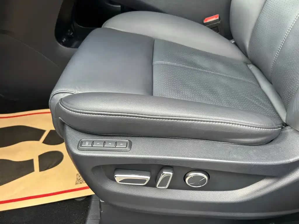GAC Motor Trumpchi M8 — фото 11