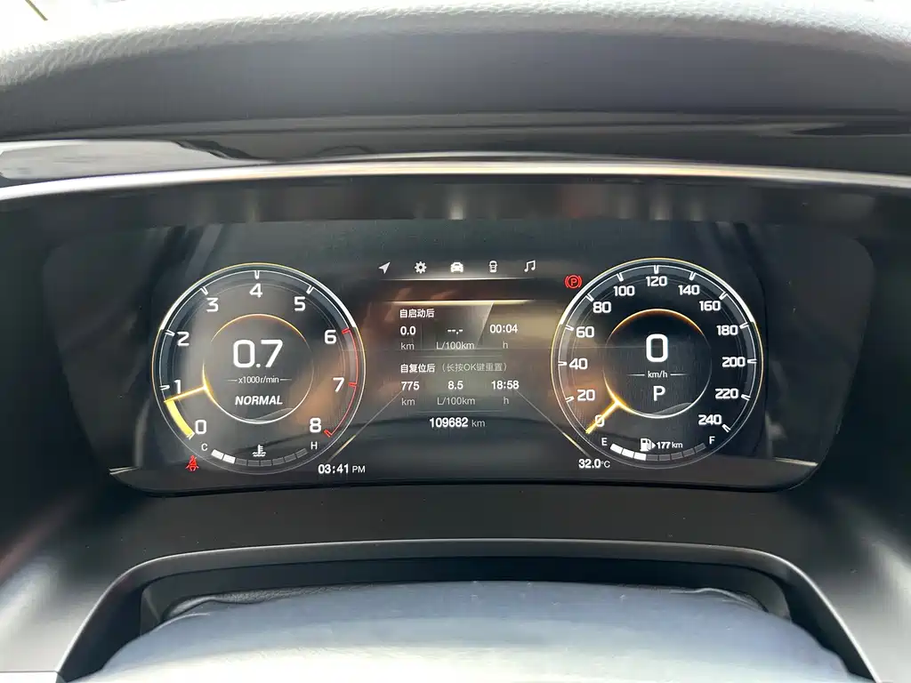 GAC Motor Trumpchi M8 — фото 16