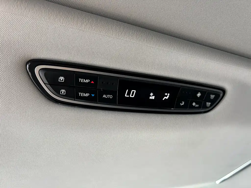 GAC Motor Trumpchi M8 — фото 25