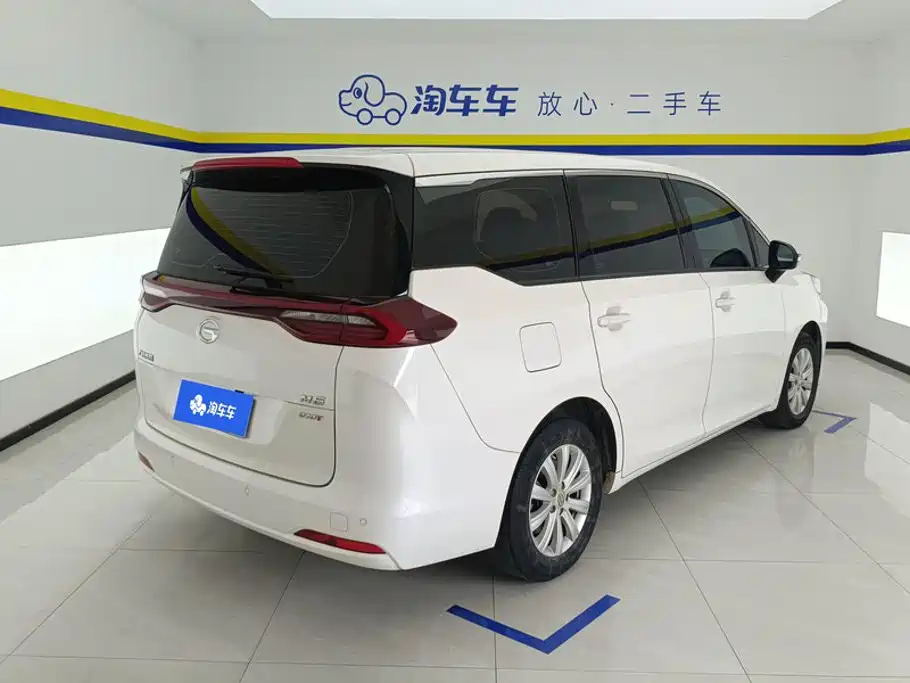 GAC Motor Trumpchi M6 — фото 3
