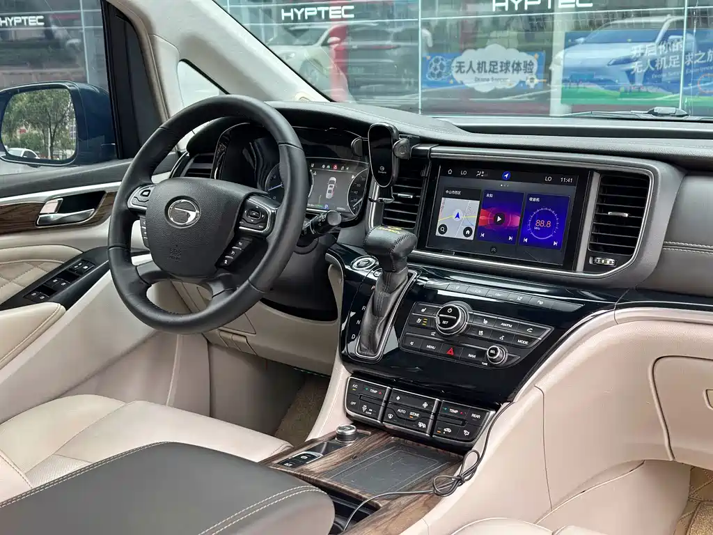 GAC Motor Trumpchi M8 — фото 8