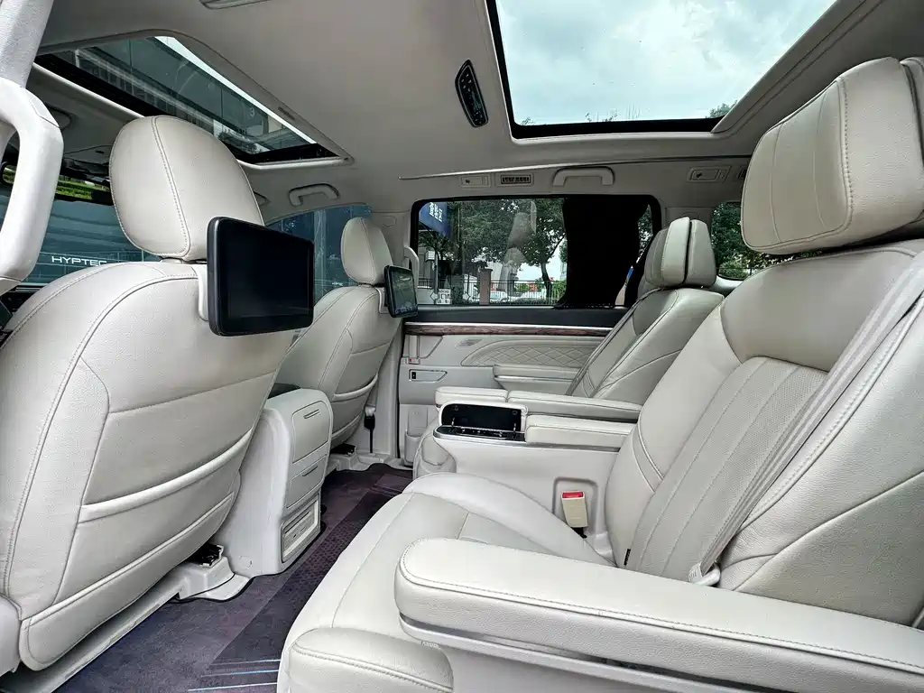 GAC Motor Trumpchi M8 — фото 9