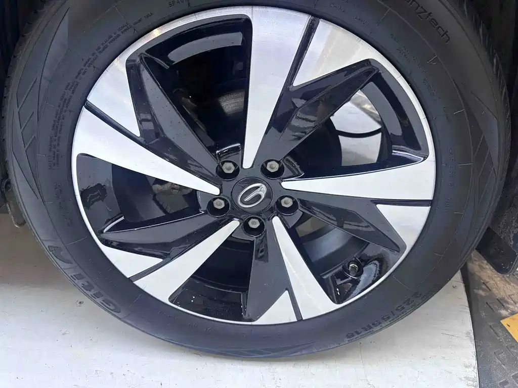 GAC Motor Trumpchi GS4 — фото 19