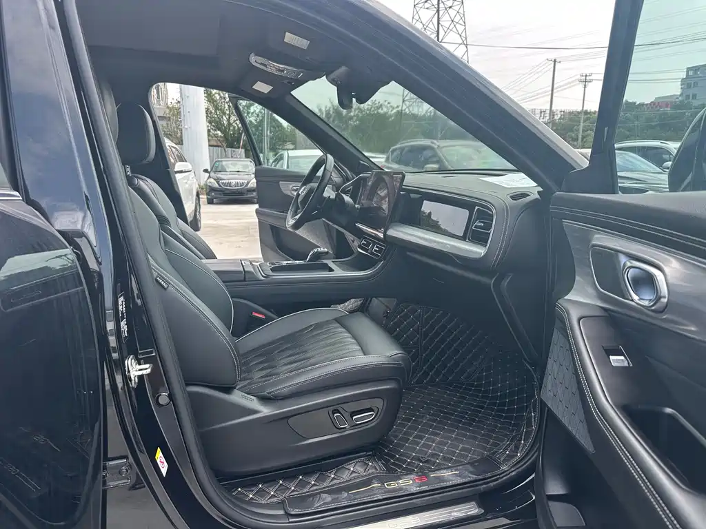 GAC Motor Trumpchi GS8 — фото 7