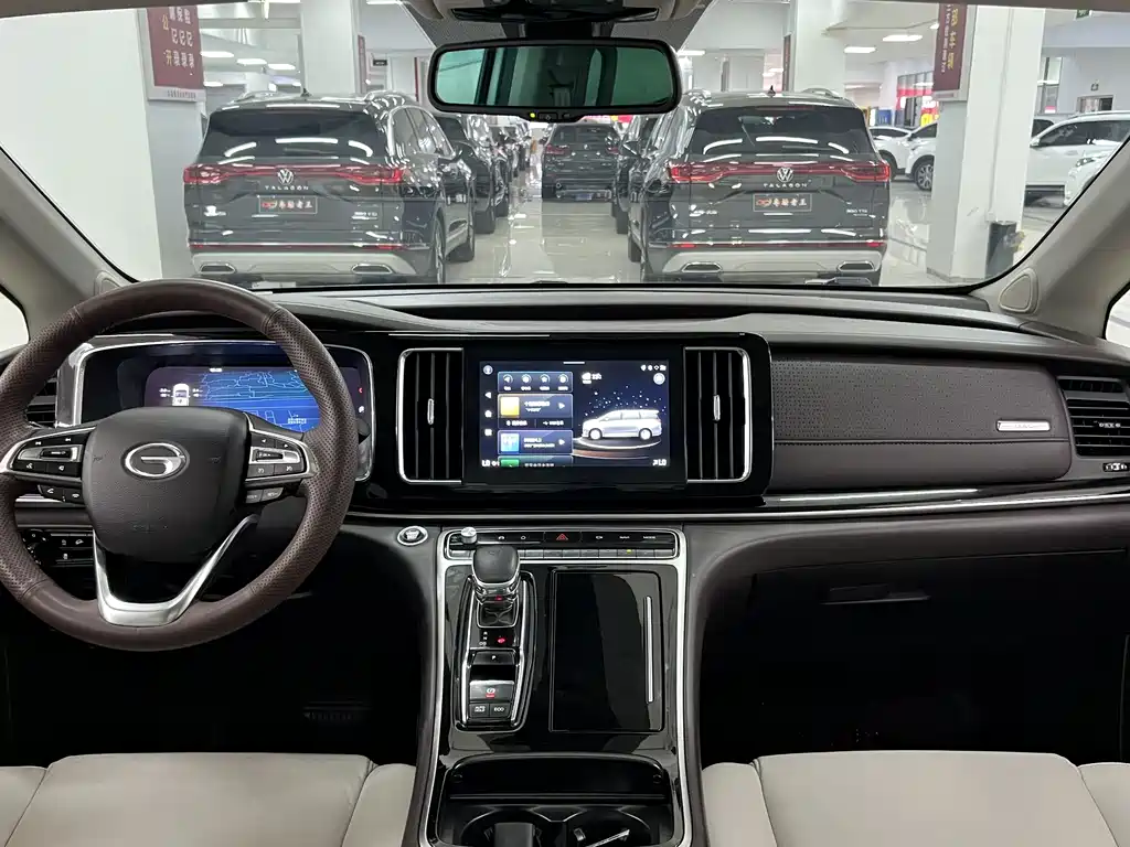 GAC Motor Trumpchi M8 — фото 11