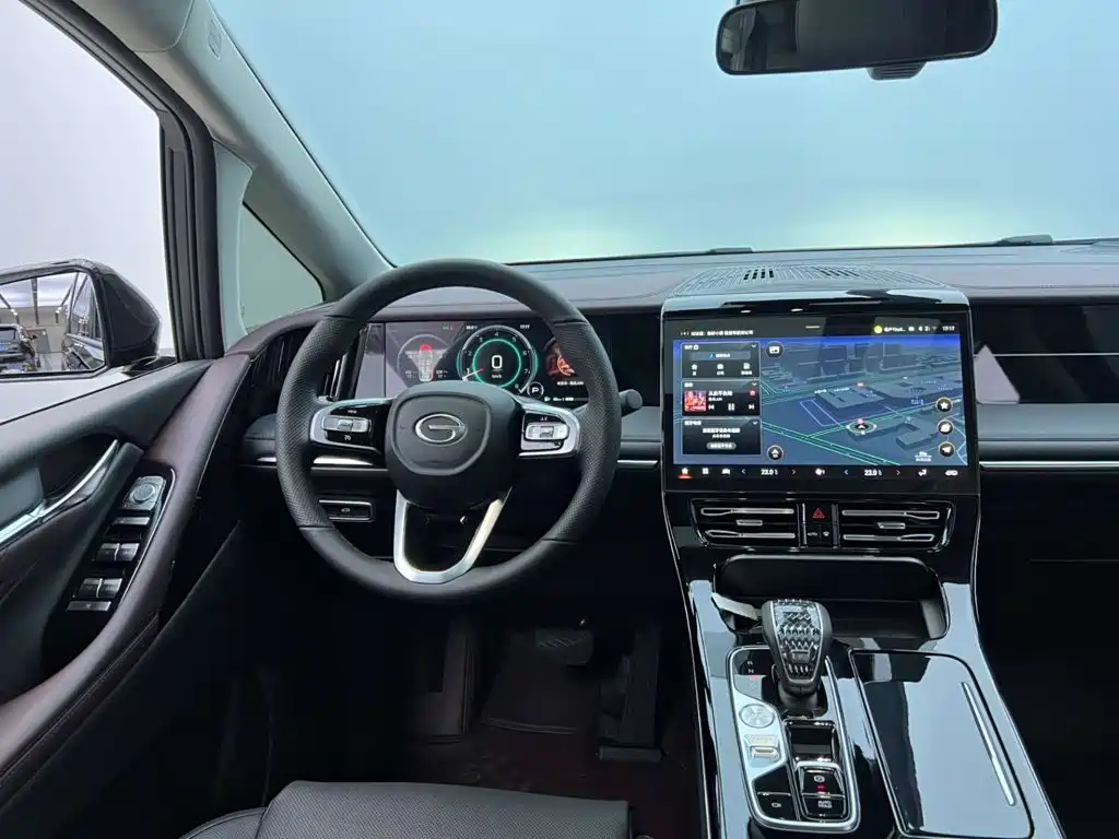 GAC Motor Trumpchi M8 — фото 24